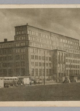 Gmach Banku Gospodarstwa Krajowego w Alejach Jerozolimskich