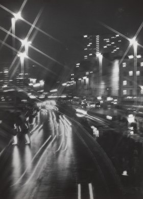 Aleje Jerozolimskie at night
