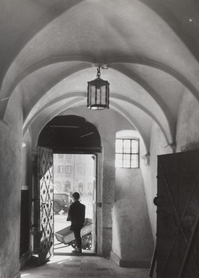 Interior of the entrance hall of the burgher house at 34 Old Town Market  Square (Dekert's Side)