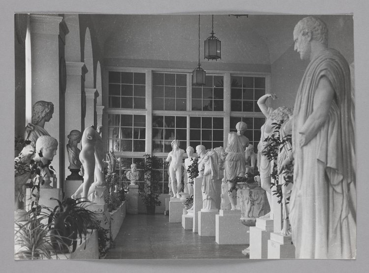 Królewska Galeria Rzeźby w Starej Oranżerii w Łazienkach Królewskich