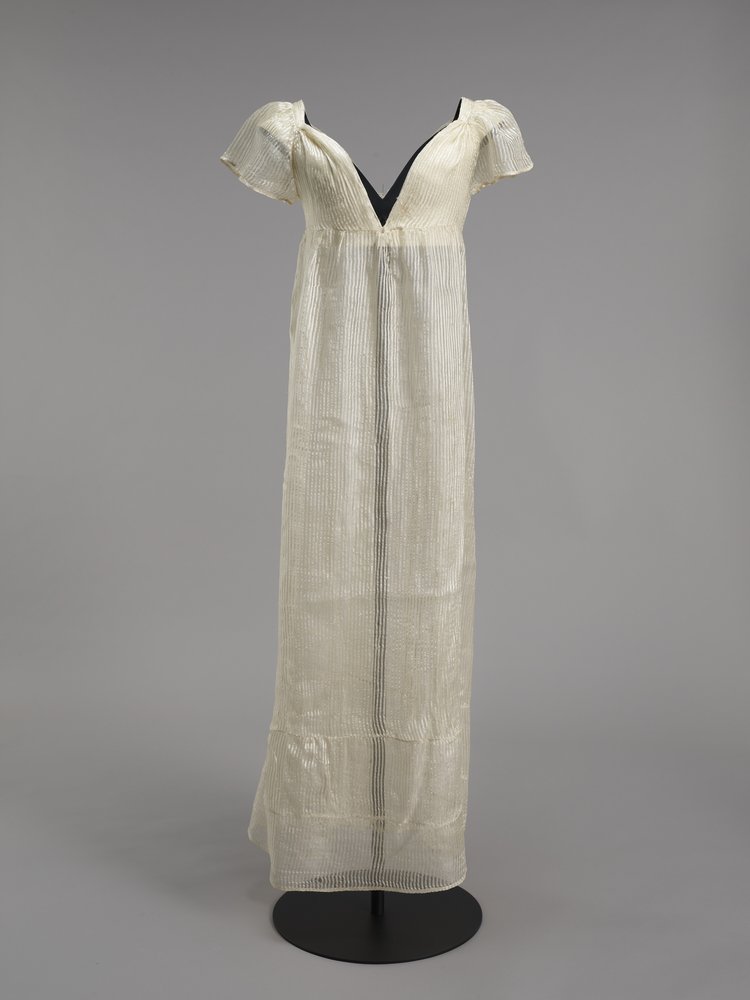 Suknia damska empirowa oraz fragment tkaniny