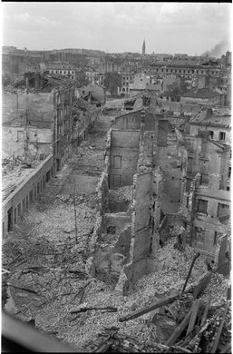 Panorama ruin zabudowy przy ulicy Bagno