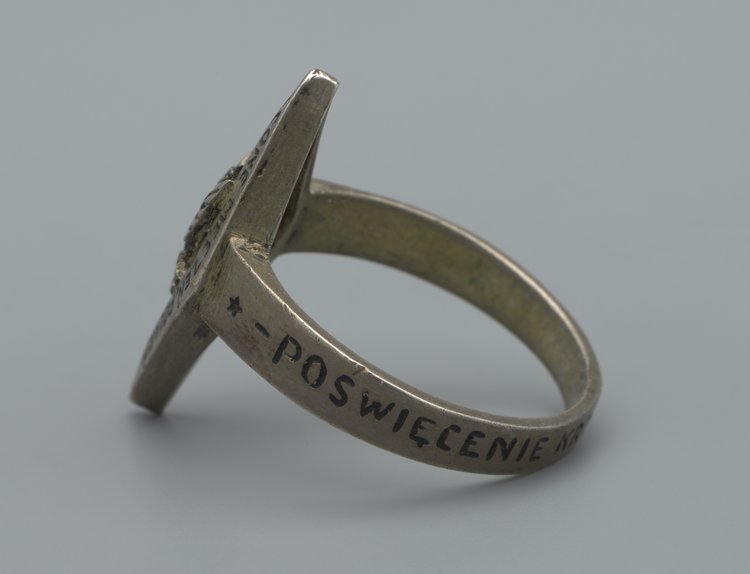 Pierścień upamietniający członków Rządu Narodowego, 1916