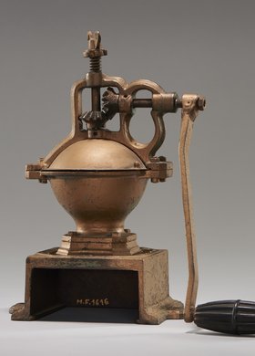 Młynek do obróbki ziół