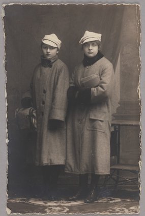Alina Scholtz z siostrą Stanisławą