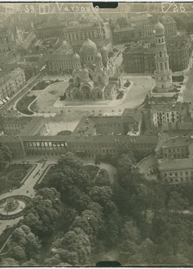 Zdjęcie lotnicze Śródmieścia, widok od Ogrodu Saskiego w kierunku wschodnim