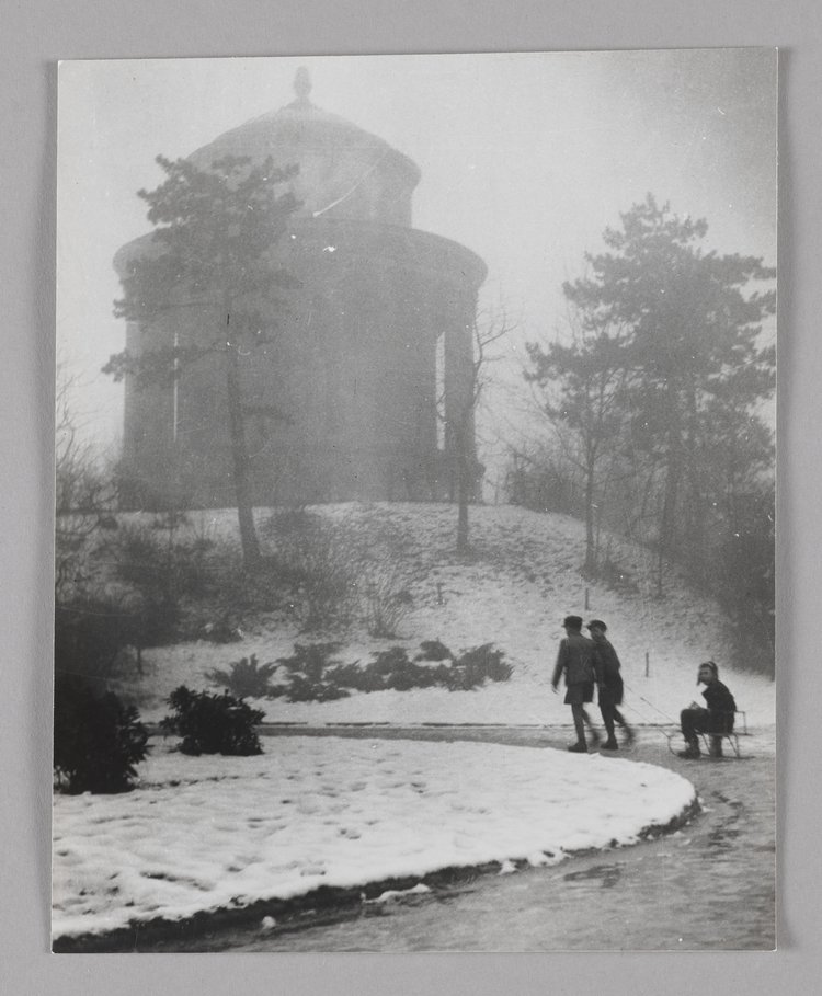 Ogród Saski zimą, widok na Wodozbiór