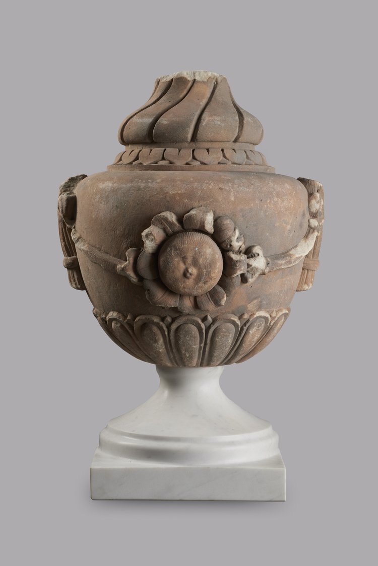 Wazon z herbem Wazów (Snopek)