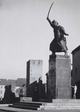 Jan Kiliński Monument