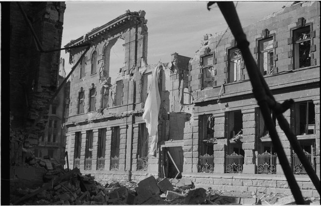 Ruiny gmachu Poczty Głównej