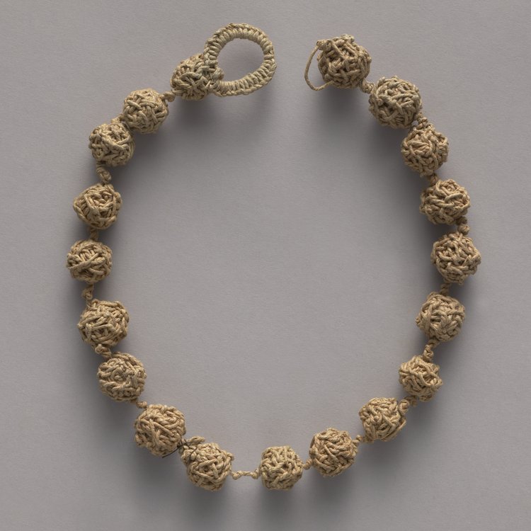 Naszyjnik ze sznurka Janiny Kulczyckiej-Bartosikowej - pamiątka z Pawiaka