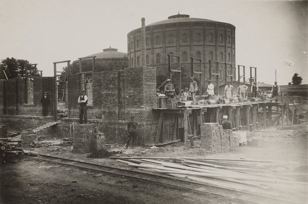 Budowa nowego laboratorium i stacji doświadczalnej w Gazownii Miejskiej na Woli, 4 sierpnia 1928