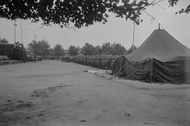 Leonard Jabrzemski, Uroczystość wręczenia sztandaru Ochotniczym Batalionom Odbudowy Warszawy, 11 października 1947