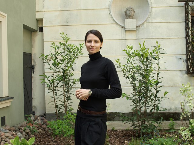 Blanka Melania Ciężka w Lapidarium Muzeum Warszawy