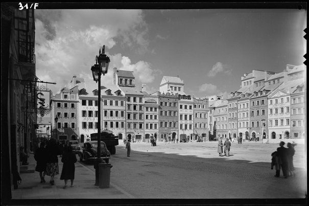 Alfred Funkiewicz, Rynek Starego Miasta, strona Dekerta i fragment strony Barssa, 2 września 1953