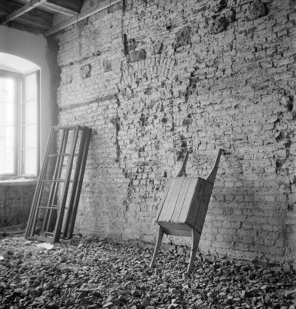 Adam Słomczyński, Ślady dawnych przemurowań w kamienicy Baryczków przy Rynku Starego Miasta, 1949