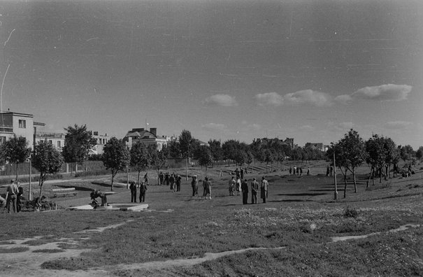 Ogródek Jordanowski przy ulicy Odyńca Funkiewicz, Alfred między 1946 a 1948