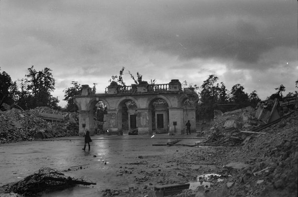 Grób Nieznanego Żołnierza Funkiewicz, Alfred między 1945 a 1946