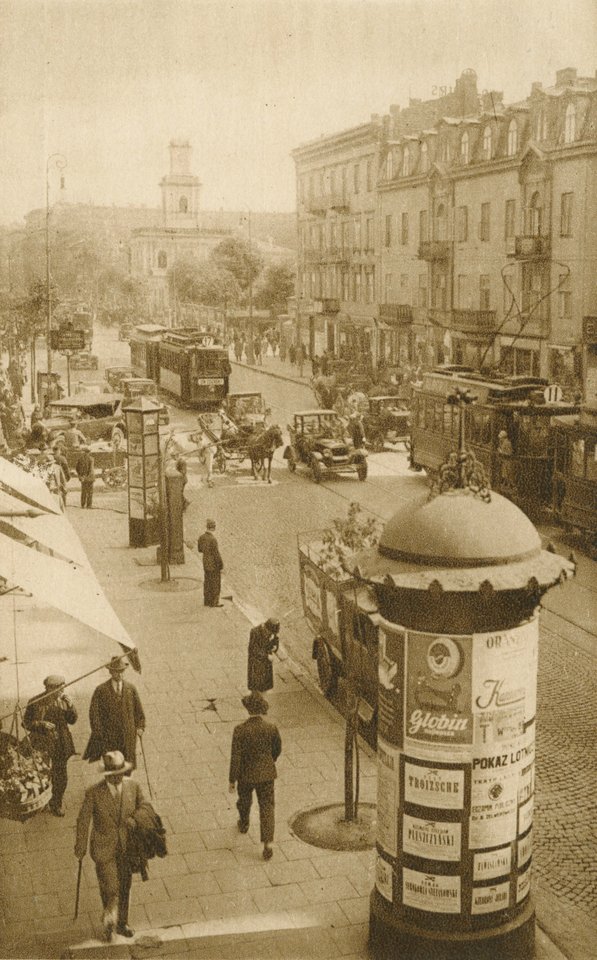 Ulica Marszałkowska przy skrzyżowaniu z ulicą Chmielną, 1928